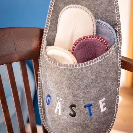 Charmante 2 Bad Und Balkon Ohne Kueche 3* Niestetal