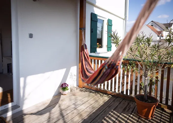 Charmante 2 Bad Und Balkon Ohne Küche